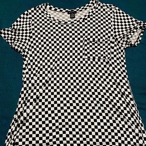 Black and white tee shirt.